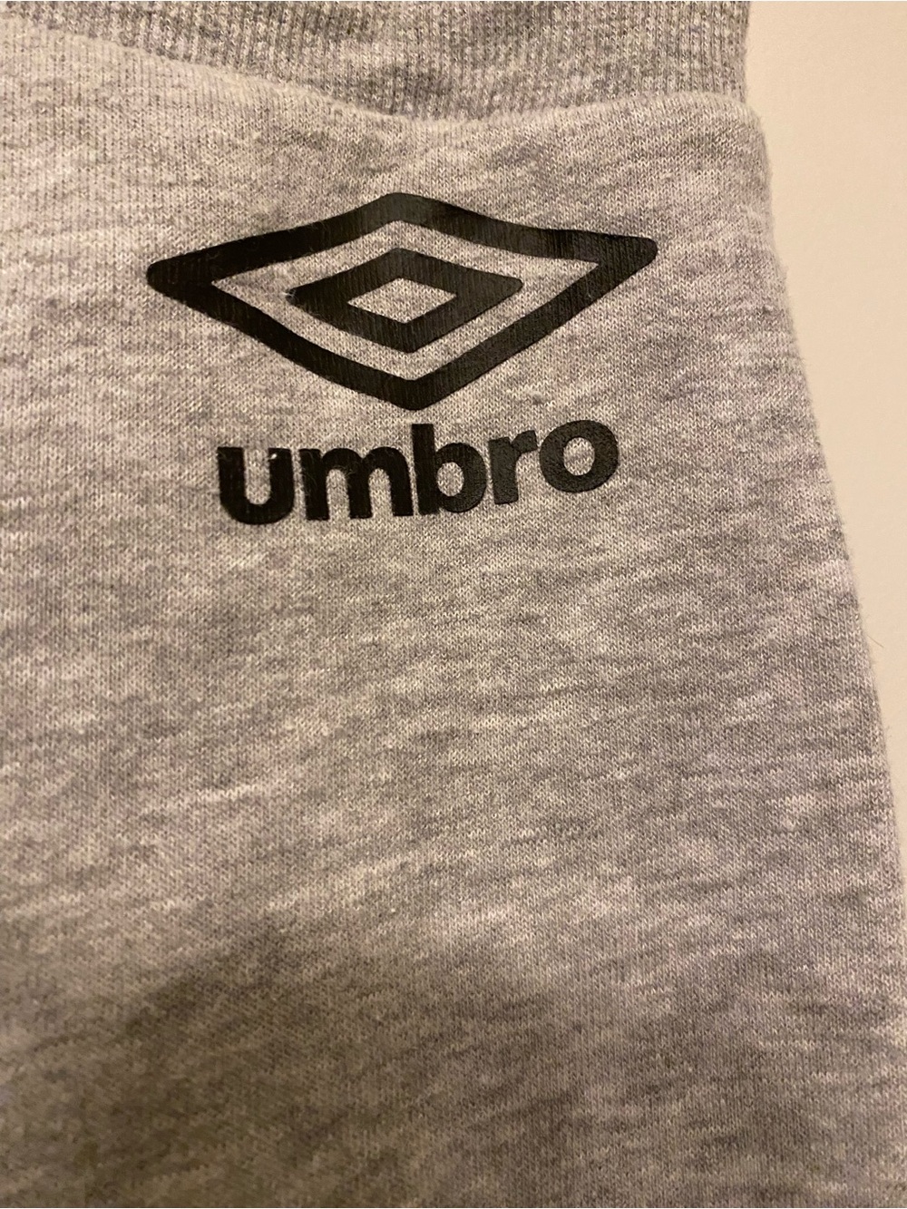 Umbro Gray Men's Logo Joggers - Picture 4 of 4